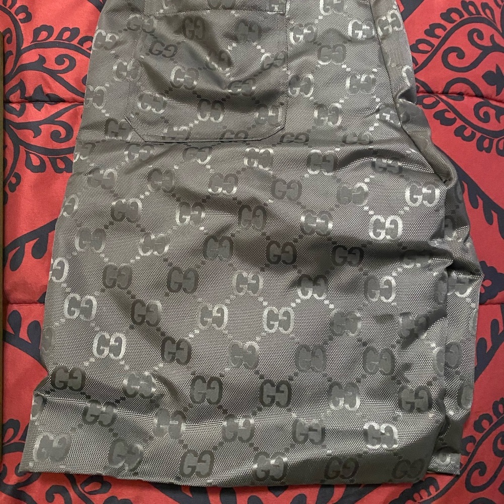 Gucci shorts very authentic worn 1x